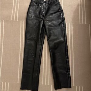 Aritzia Melina Pant - Short